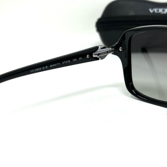 VOGUE VO 2832-s-b SUNGLASSES FRAME W44/11 BLACK OVERSIZED 57-18-135 main image 5